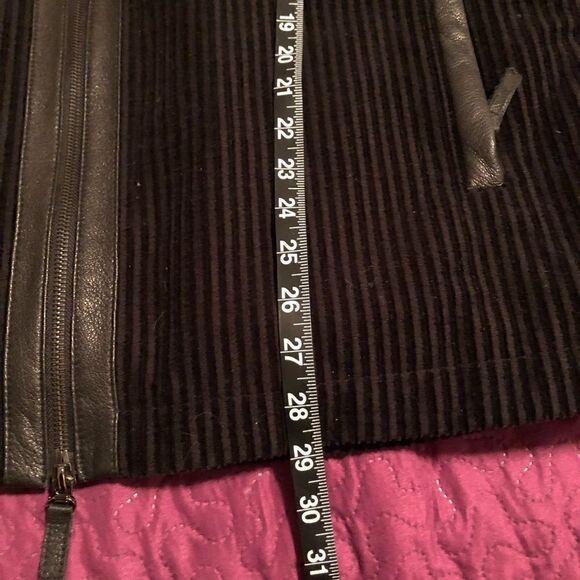 Torras jacket - bomber style - Corduroy W/ leather accents leather accent- lined - Picture 8 of 10